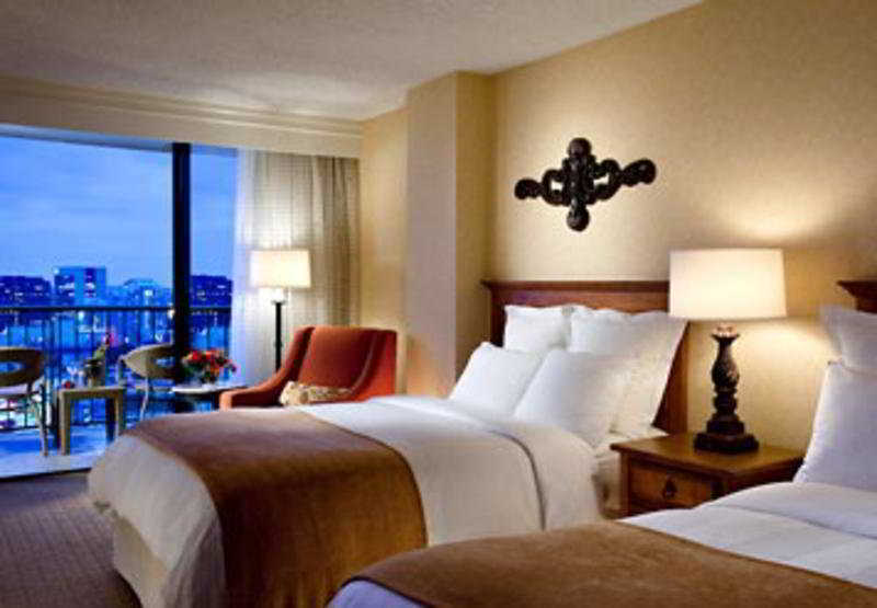 Hotel Marriott Riverwalk 4*