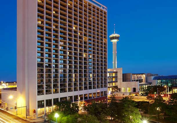 Marriott Riverwalk Hotel